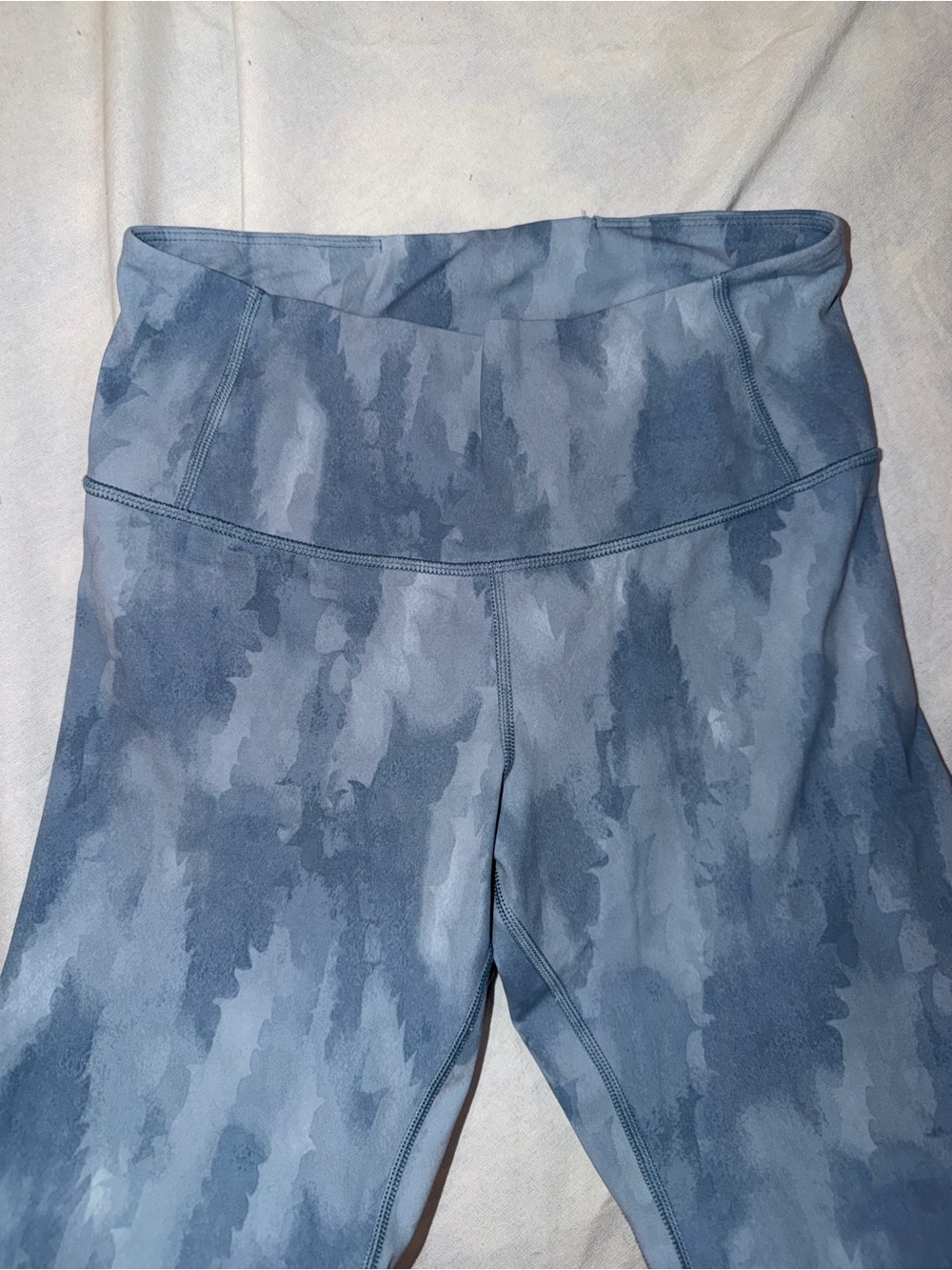 Patagonia Watercolor Print Leggings Women’s Medium Blue Activewear